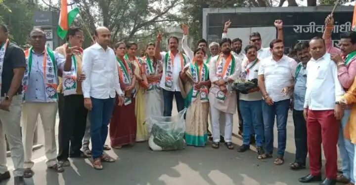 नाशिक शहरात आज राष्ट्रवादी काँग्रेसच्या वतीने आज अनोखे आंदोलन.