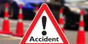 सिमेंटची वाहतूक करणाऱ्या आयशर ट्रक खाली एका चार वर्षाच्या बालकाचा दुर्दैवी मृत्यू, नाशिकरोड येथील घटना.