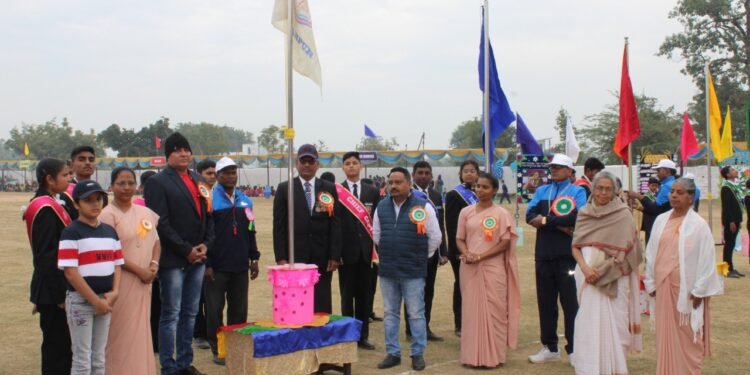 बल्लारपूर के दिलासा ग्राम कान्वेंट स्कूल में वार्षिक खेल महोत्सव संपन्न, विद्यार्थियों के लिए विविध खेलो का आयोजन.