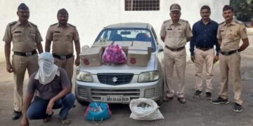 देशी दारुची अवैध वाहतुक करणारे 2 आरोपीं हिंगणघाट पोलिसांच्या जाळ्यात, लाखोंचा मुद्देमाल जप्त.