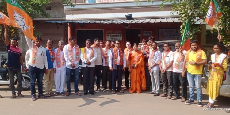 पाकिस्तानचे वाचाळवीर परराष्ट्रमंत्री बिलावल भुट्टो यांचा भाजपा राजुरा तर्फे केला निषेध, माजी आमदार अँड. धोटे व सुदर्शन निमकर यांची उपस्थिती.