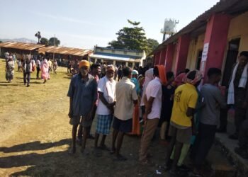 अहेरी तालुक्यातील तीन ग्रामपंचायतीमध्ये 79.17 प्रतिशत मतदान, उमेदवाराचे भाग्य ईविम मध्ये बंद.