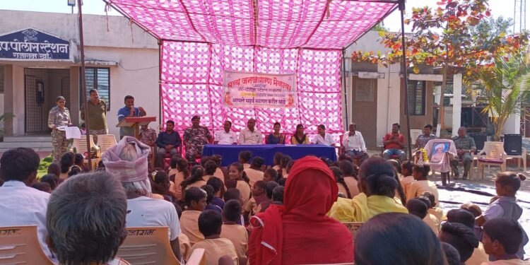 उपपोलीस स्टेशन राजाराम व प्राथमिक आरोग्य पथक राजाराम यांच्या संयुक्त विद्यमाने आरोग्य तपासणी मेळावा संपन्न.