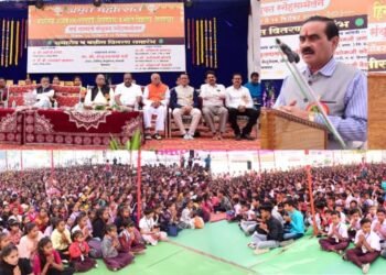 भारत विद्यालयात अमृत महोत्सवाचा समारोप, मराठी माध्यमाच्या शाळानी शिक्षण क्षेत्रात नवनविन प्रयोग करणे आवश्यक: आमदार रामदासजी आबंटकर