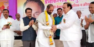 लोकनेते स्वर्गीय प्रभाकरराव मामूलकर यांच्या जयंतीनिमित्य पुतळ्याचे व प्रेरणा स्थळाचे लोकार्पण सोहळा संपन्न.