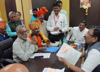 शाहिरांच्या समस्यांवर सकारात्मक निर्णय घेणार : सुधीर मुनगंटीवार