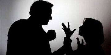 नाशिक: सावकाराने कर्जदाराचे अपहरण करीत बळजबरीने पैसे घेतले, मग घरात शिरून त्याच्या पत्नीचा केला विनयभंग.