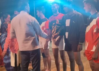 माजी सभापती सुनील उरकुडे यांच्या अध्यक्षतेखाली धीडशी येथे कबड्डी स्पर्धेचे उत्साहपूर्ण वातावरणात उदघाटन.