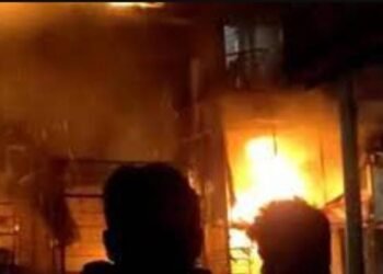 पुणे येथील अनाथ आश्रमाला मध्यरात्री लागली भीषण आग, 100 मुले थोडक्यात बचावले.