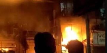 पुणे येथील अनाथ आश्रमाला मध्यरात्री लागली भीषण आग, 100 मुले थोडक्यात बचावले.