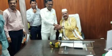 चंद्रपूर जिल्हयात नाफेड खरेदी सरासरी शेतकऱ्यावर अन्याय करणारी, उत्पादनावर आधारीत सरासरी करावी म्हणून कृषिमंत्र्यांना निवेदन.