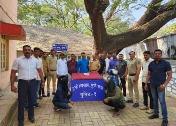गोळीबार व कोयत्याने वार करून खुनाचा प्रयत्न करणा-या आरोपीस अटक