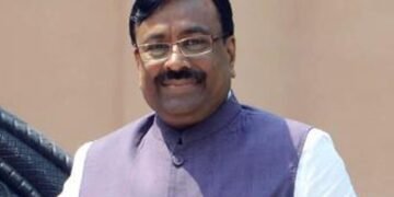 काझीपेट पुणे एक्सप्रेस रोज चालविण्याची मागणी, सुधीर मुनगंटीवार यांचे रेल्वेमंत्र्यांना पत्र.