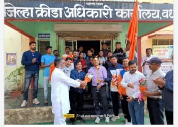 नागपूर येथून निघालेल्या क्रीडा ज्योतीचे वर्धा जिल्ह्यात उत्साहपूर्ण वातावरणात स्वागत.