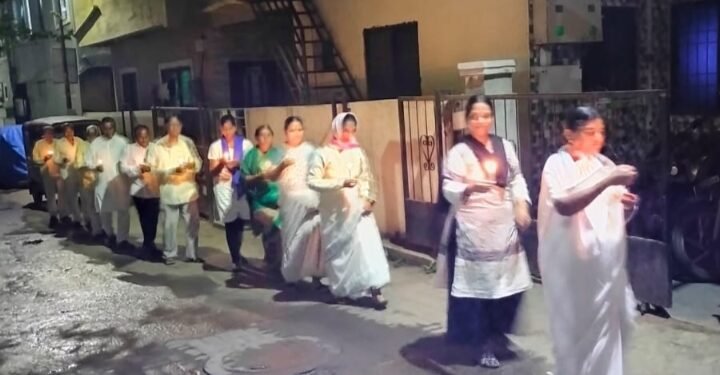 धानोरी येथे महामानवाच्या महापरिनिर्वाण दिनानिमित्त अभिवादन करून कॕडल मार्चचे आयोजन.