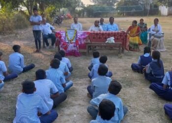 राजेंद्र विद्यालय भोयगांव येथे महापरिनिर्वाणदिनी परमपूज्य, महामानवास अभिवादन.