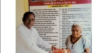 चिंचोली (खुर्द) वृद्धा आश्रमात आरोग्य तपासणी शिबिर व कपडे वाटप.