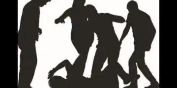 विहिरीवरून शेतात पाणी भरण्यास जाण्याच्या रस्त्याच्या वादात, 8 जणांवर विनयभंग व हाणामारीचा गुन्हा दाखल.