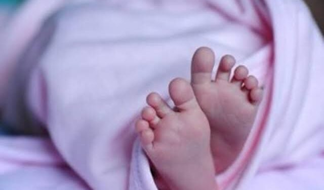 सातारा: चॉकलेट घशात अडकल्याने एक वर्षाच्या कोवळ्या बालिकेचा दुर्दैवी मृत्यू.