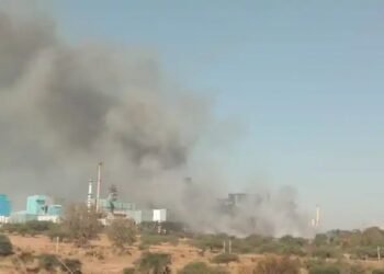 इगतपुरी:- तालुक्यातील जिंदाल पॉलीफिल्म प्रा. लि. कंपनीत अग्नी तांडव, कामगार मंत्री सुरेश खाडे यांनी केली पाहणी.