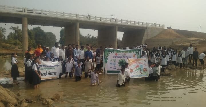 सावित्रीबाई फुले जयंती आणि वनराई बंधाऱ्याचे बांधकाम, विहीरगाव ग्रामपंचायत, जि प हायस्कूल आणि अंबुजा फाउन्डेशन यांचे संयुक्त आयोजन.