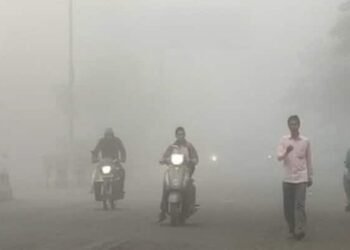 जालना: धुक्यामुळे अपघाताचे वाढले धोके, वाहन धारकांनो सावधानीने वाहन चालवा.