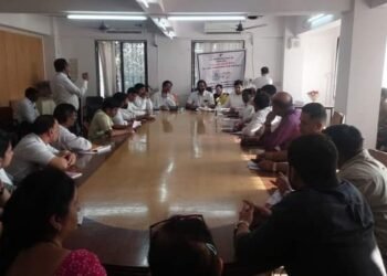 माजिवडे प्रभाग समिती अपयशी ठरल्याने  भाजपाने कार्यालयात उघडले नागरी समस्यांचे गाठोडे.