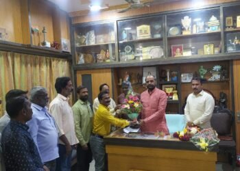 हंसराज अहिर भारत सरकार ओबीसी आयोगाच्या अध्यक्षपदी नियुक्ती झाल्या बदल त्यांचे अभिनंदन करण्यात आले.