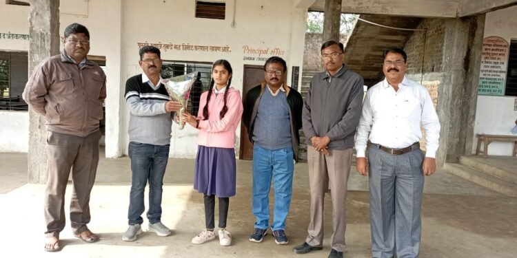 महाराष्ट्र राज्य शिष्यवृत्ती परीक्षेत सावनेर येथील गोमुख विद्यालयाच्या विद्यार्थाचे सुयश.