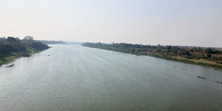 पैनगंगा नदीवरील उच्चपातळी सात बंधाऱ्याला तत्वत मंजुरी, चंद्रपूर जिल्ह्याला मात्र ठेंगा.