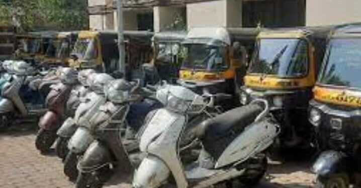 नवी मुंबई: २ वाहन चोरांकडून तब्ब्ल २१ वाहने जप्त, एपीएमसी पोलिसांची कारवाई.