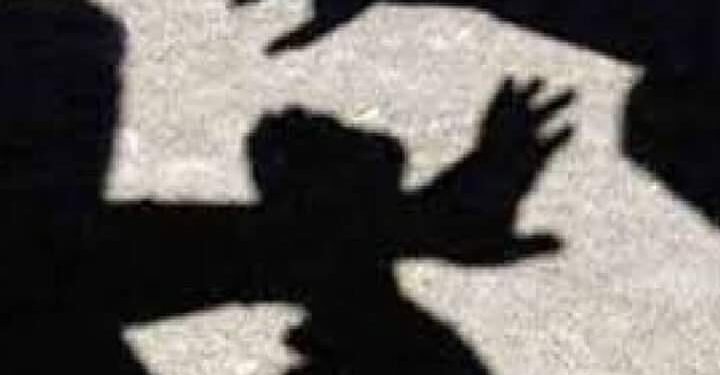 अंबरनाथ: विद्यार्थीनीवर धारदार पातेने हल्ला करण्याचा आरोपी तरुणाचा प्रयत्न.