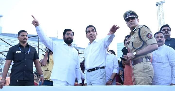 पंतप्रधान नरेंद्र मोदी यांच्या मुंबई दौऱ्याच्या पार्श्वभूमीवर मुख्यमंत्री एकनाथ शिंदे यांनी घेतला तयारीचा आढावा.