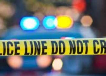 धारावी: जिवाच्या अकांताने आपल्या पतीला वाचवण्याचा प्रयत्न पण पत्नी समोरच पतीला संपवलं.