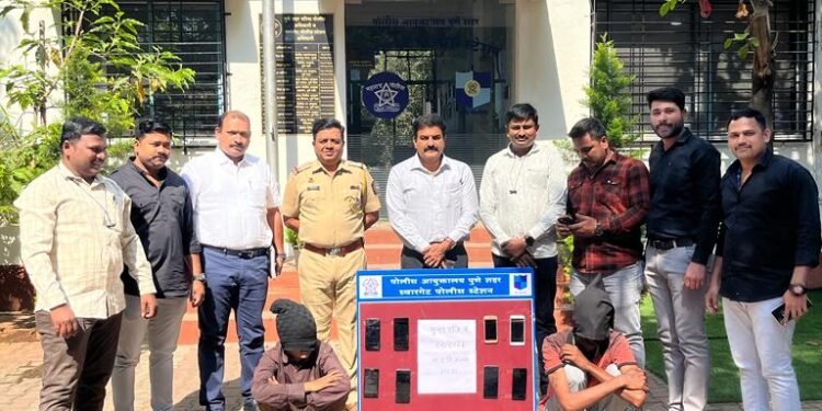 जबरदस्तीने मारहान करून मोबाईल लुटणारी टोळीस स्वारगेट पोलीसांनी केला पर्दाफाश