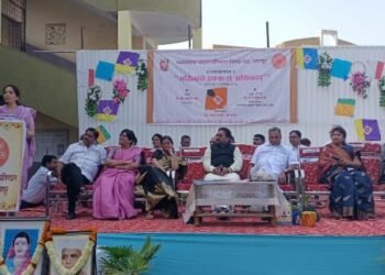 महिलांनी अधिकार आणि कर्तव्य यांचा समतोल साधला पाहिजे: ॲड.स्मिता सरोदे- सिंगलक, यशवंतराव चव्हाण प्रतिष्ठान तर्फे हिंगणा येथे मकरसंक्रांति निमित्त व्याख्यान