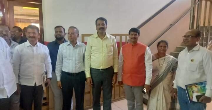 भाजप, बाळासाहेबांची शिवसेना, आरपीआय शिक्षक संघाचे अधिकृत उमेदवार ज्ञानेश्वर बारकु म्हात्रे यांच्या प्रचारार्थ बैठक संपन्न.