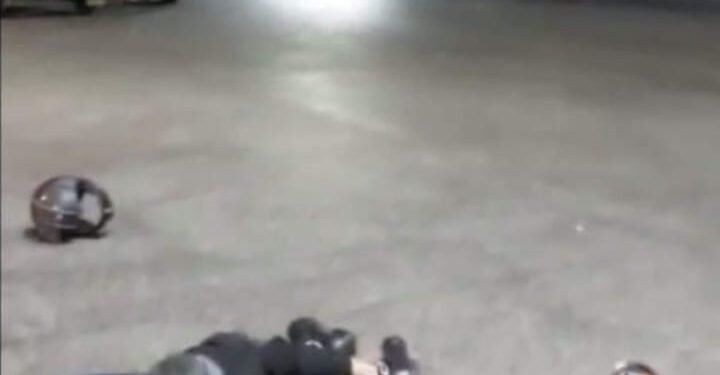 दुचाकी चालकाचा गाडीवरचा ताबा सुटला दोन्ह तरुण उड्डाण पुलावरून खाली पडून जागीच ठार.