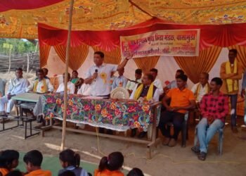 एटापल्ली तालुक्यातील वासामुंडी येथील ग्रामीण कबड्डी व व्हॉलीबॉल सामन्याचे माजी आमदार दिपक दादा आत्राम यांच्या हस्ते उदघाटन.