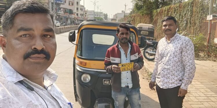 तांत्रिक विश्लेषणाव्दारे रिक्षा चोरी करणा-या आरोपीस केले जेरबंद