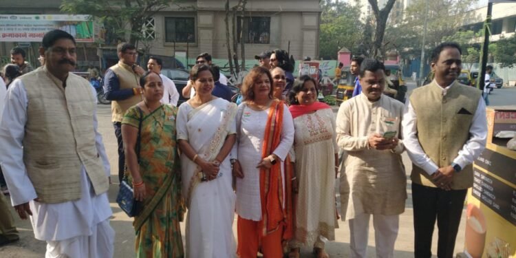 भारतीय जनता पार्टी मिरा भाईंदर जिल्हा कार्यालय मिरा रोड येथे प्रजासत्ताक दिन मोठ्या उत्साहात साजरा.