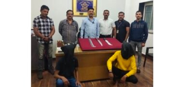 हत्यारासह दहशत माजविणारे फरार आरोपी अखेर गुन्हे शाखा युनिट १ ने हत्यारासहीत केले अटक