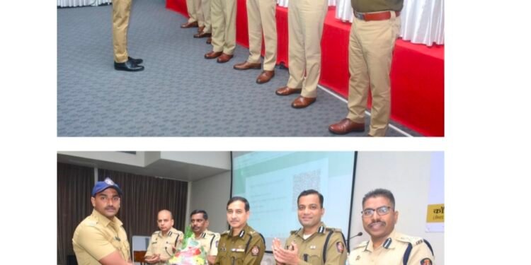 हातात कोयते घेवुन दहशत माजविणारे गुन्हेगारांना पकडणारे पोलीस अमलदारांचा मा. पोलीस आयुक्त यांचे हस्ते सत्कार