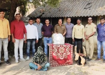 नार्कोटीक्स व समुद्रपुर पोलीस पथकांने गांजाची तस्करी करणाऱ्या दोन महिलांना ठोकल्या बेड्या.