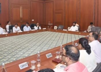 राज्यातील बाजार समित्यांमध्ये शेतकऱ्यांना चांगल्या सुविधा मिळाव्या, पायाभूत  सुविधांची आराखडा तयार करा: मुख्यमंत्री शिंदे