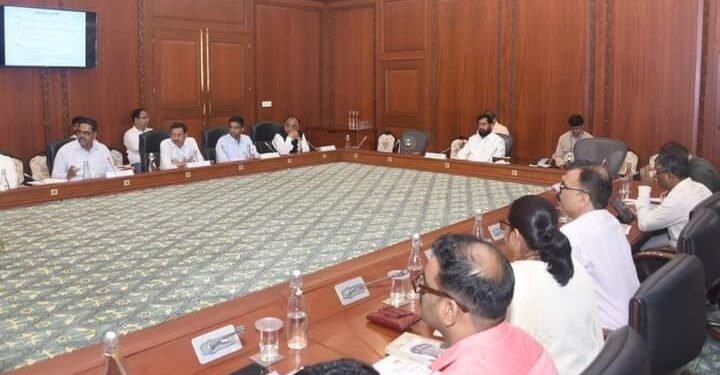 राज्यातील बाजार समित्यांमध्ये शेतकऱ्यांना चांगल्या सुविधा मिळाव्या, पायाभूत  सुविधांची आराखडा तयार करा: मुख्यमंत्री शिंदे