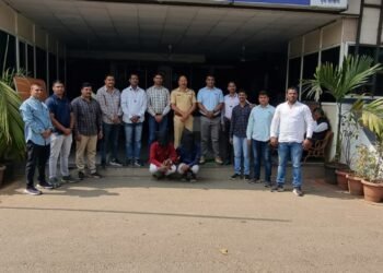 खुनाच्या गुन्हयात फरार असलेल्या दोन आरोपींना ठोकल्या बेडया भारती विद्यापीठ पोलीसांची कामगिरी