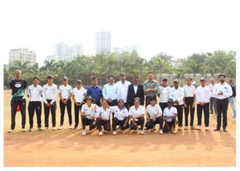 मिरा भाईंदर शहरात प्रथमच महिलांसाठी T20 क्रिकेटचे आयोजन; मनपा आयुक्त यांनी केले अकॅडमीचे अभिनंदन.