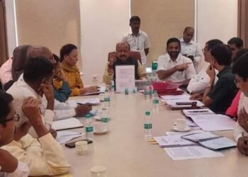 महाराष्ट्र राज्य वृत्तपत्र विक्रेता संघटनेच्या शिष्टमंडळा समवेत बैठक संपन्न; वृत्तपत्र विक्रेत्यांच्या कल्याणकारी योजनांसाठी प्रयत्न करणार: डाॅ.सुरेश खाडे