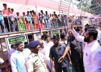 मुख्यमंत्री शिंदे यांची भराडी देवीच्या जत्रोत्सवात उपस्थिती, कोकणाच्या सर्वांगीण विकासासाठी राज्य शासन सर्वार्थाने प्रयत्नशील.